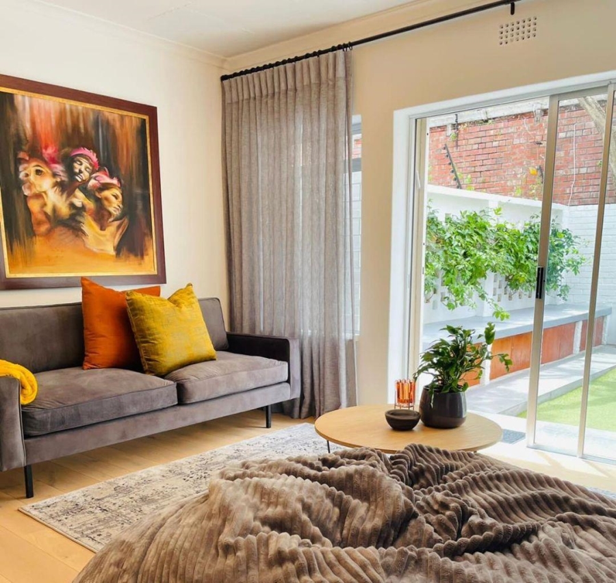 To Let 3 Bedroom Property for Rent in Sea Point Western Cape